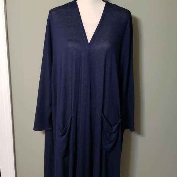 Navy blue long sleeve duster with pockets
